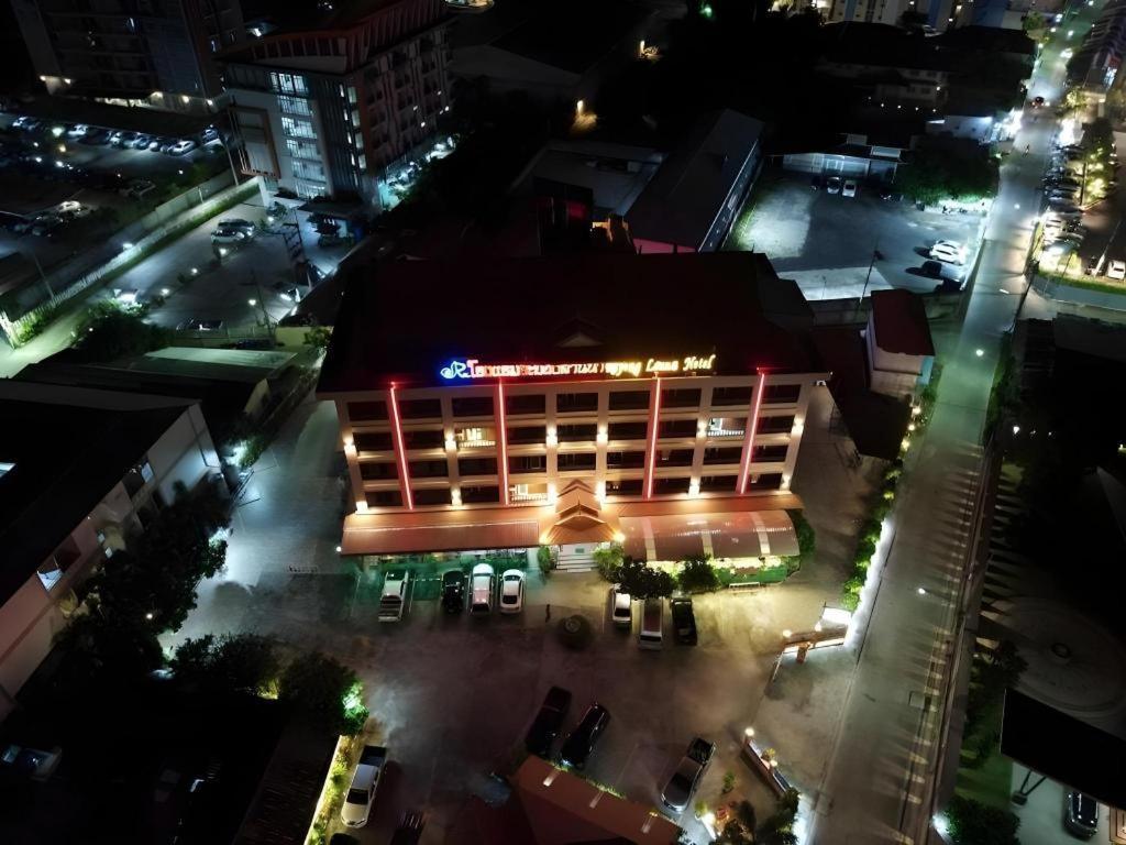 Rayong Lanna Hotel Exterior foto